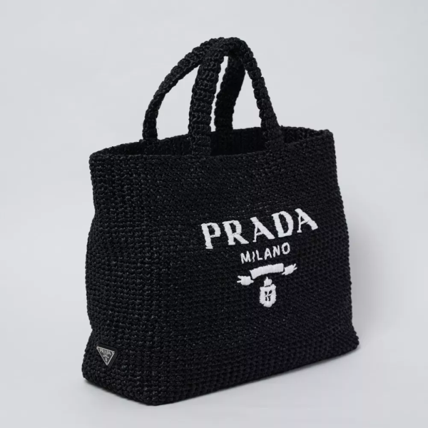 【PRADA】Paris Exclusive! Not in stock in Japan! A very popular raffia tote bag for a summery mood - Image 10